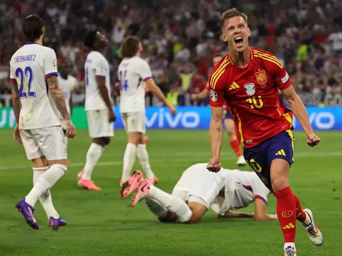 瑞典队轻取法国队,奥恰洛夫刷新纪录 瑞典队轻取法国队,奥恰洛夫刷新纪录