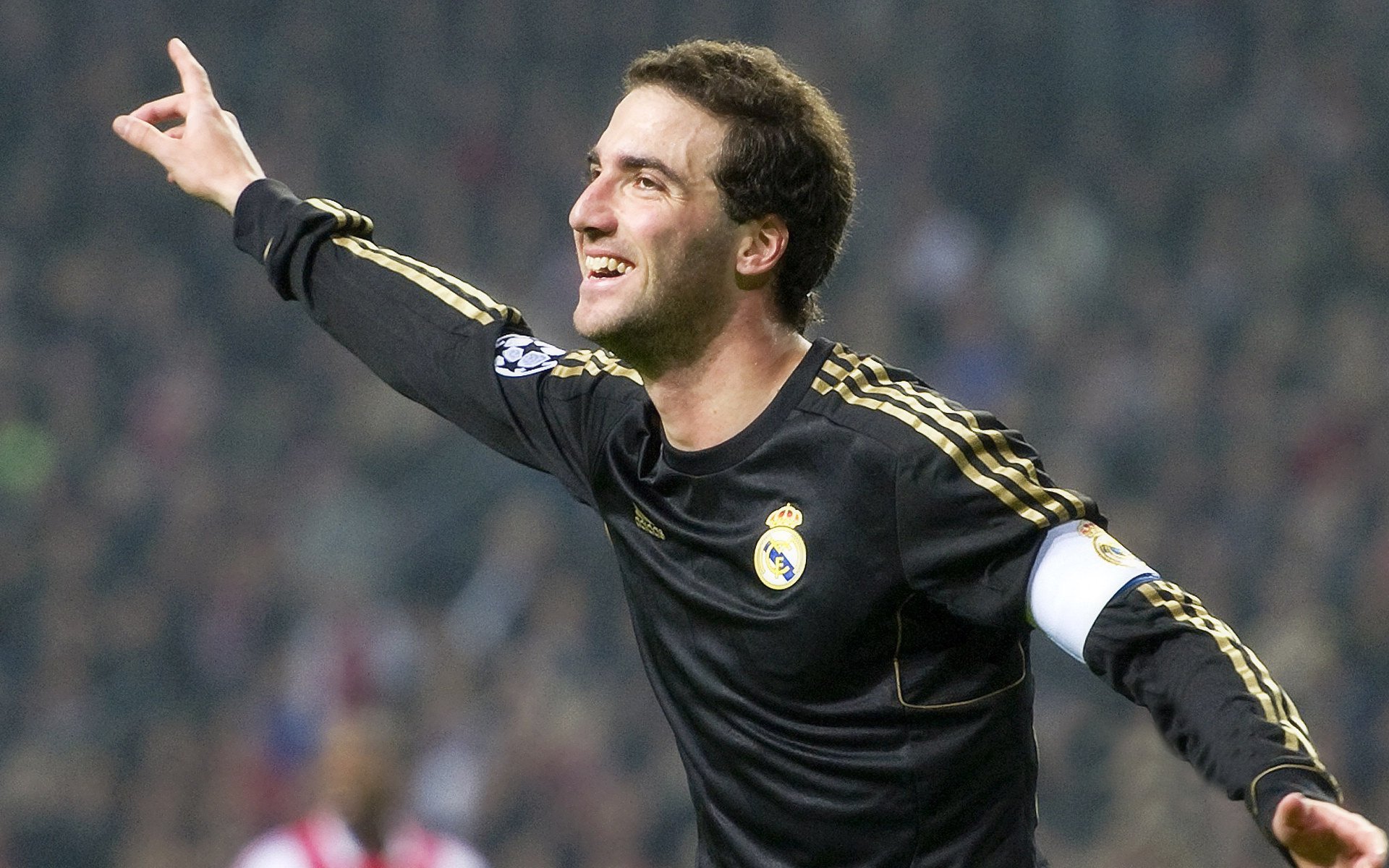 世界排名争夺战焦点战,威尔士收割喀麦隆,红龙展露獠牙