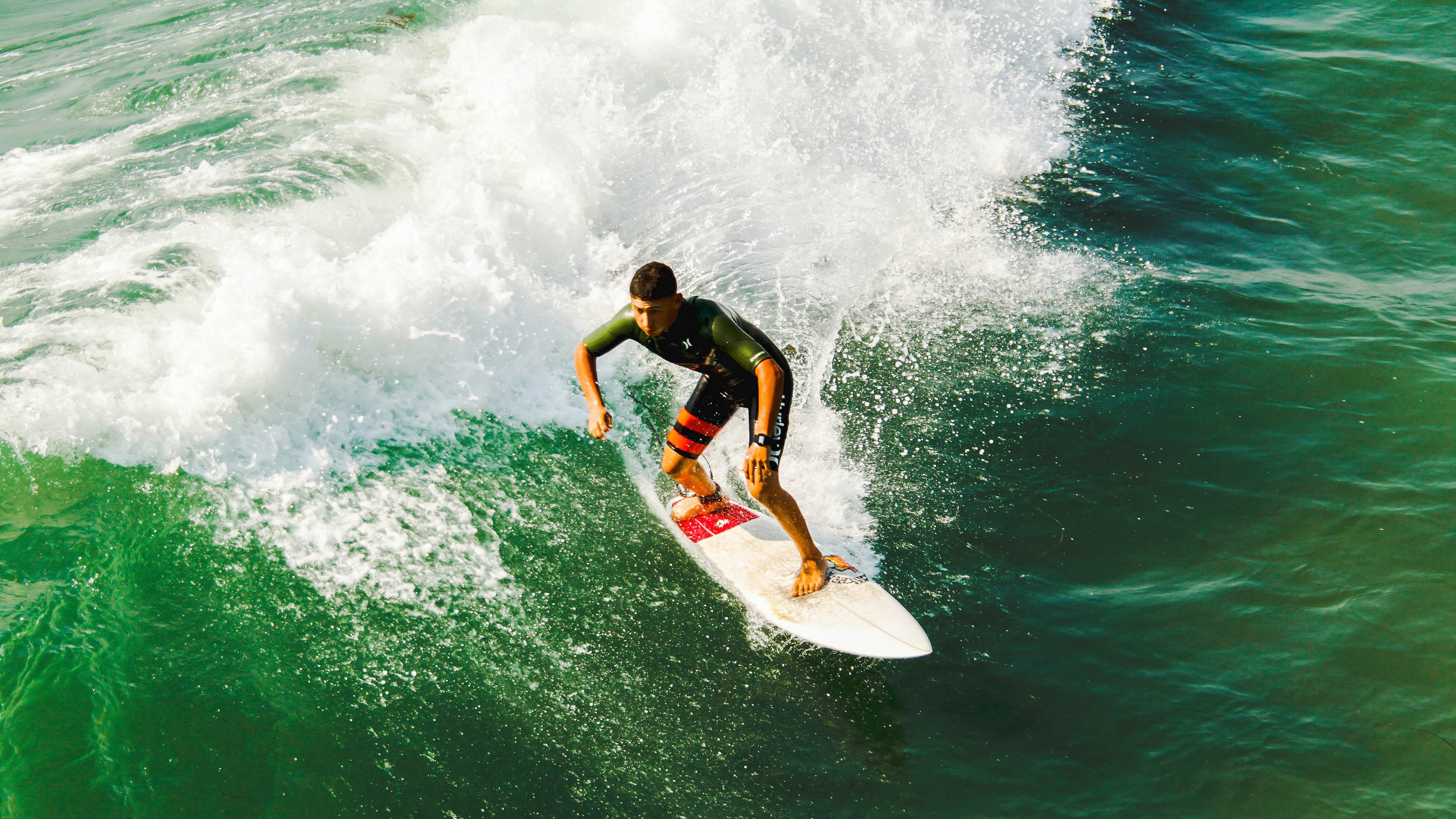 广厦队生死战取胜雷霆,东契奇成为关键先生