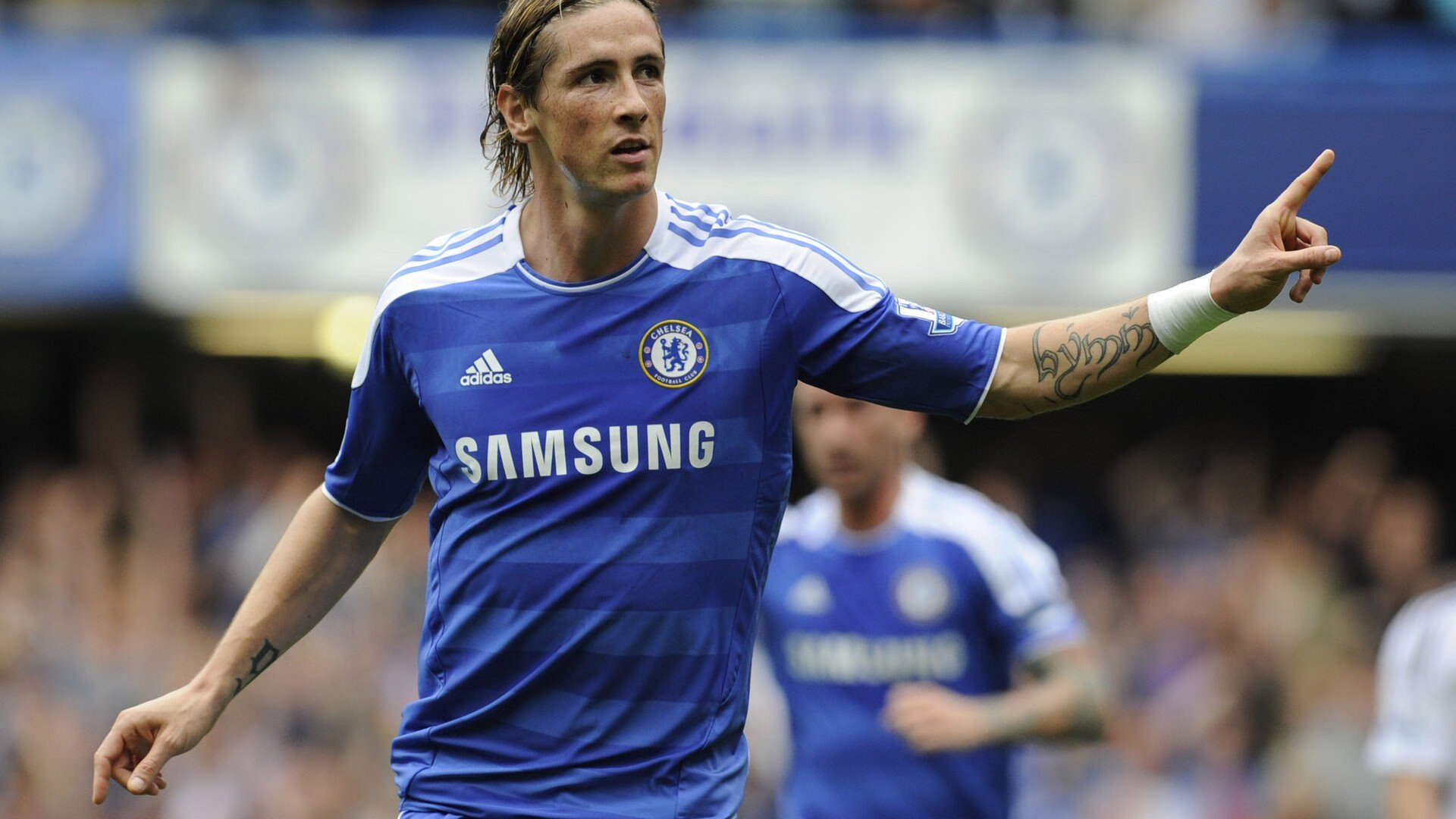 西班牙压哨击败罗马,加维成为关键先生,当少年肩起一个国家的足球荣光