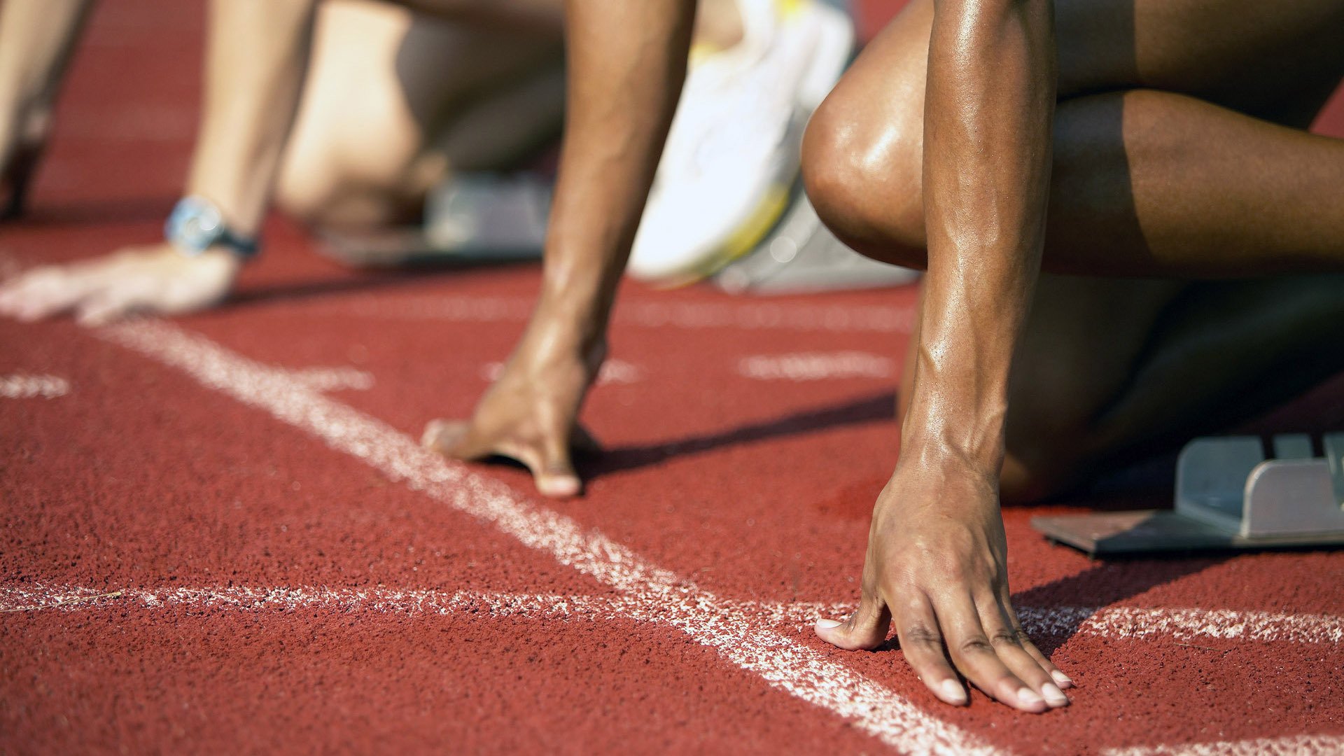 马刺加时险胜勇士,武切维奇末节爆发成关键先生